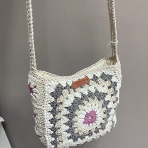 Bandolera "Aura" – Bolso de Crochet Hecho a Mano